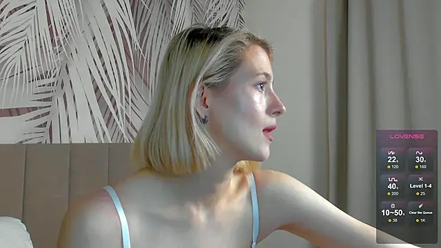 Lizzyvega online show from 05/08/26, 01:53