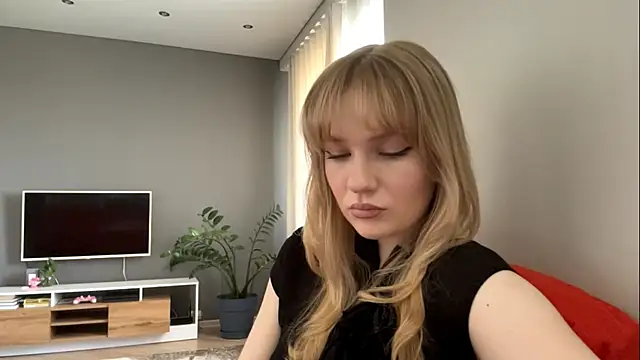 Snapshot of PlasaRima chatting on 06/15/26, 11:26 PlasaRima online show from 06/15/26, 11:26