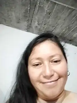 Snapshot of Dayis_2 chatting on 06/11/26, 02:53 Dayis 2 online show from 06/11/26, 02:53