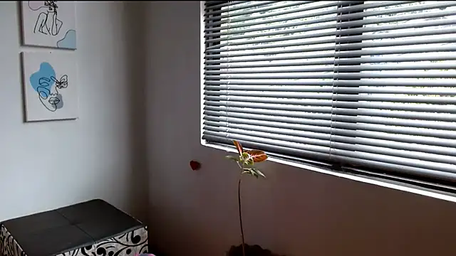 Snapshot of alisonnturbay chatting on 05/29/26, 02:01 alisonnturbay online show from 05/29/26, 02:01