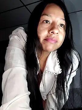Snapshot of alisonnturbay chatting on 06/30/26, 02:55 alisonnturbay online show from 06/30/26, 02:55