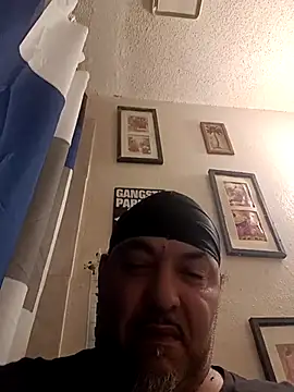 MrBustNut2026 online show from 04/30/26, 08:16