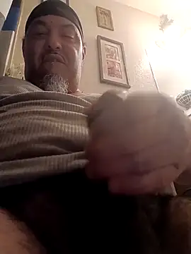 MrBustNut2026 online show from 04/24/26, 06:15