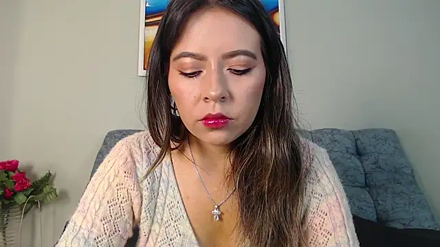 Snapshot of SalomeMartinez_ chatting on 06/01/26, 03:44 SalomeMartinez online show from 06/01/26, 03:44