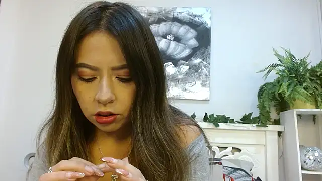 Snapshot of SalomeMartinez_ chatting on 05/22/26, 03:32 SalomeMartinez online show from 05/22/26, 03:32