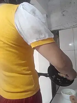 2 banana online show from 07/11/26, 03:07