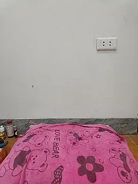 2 banana online show from 05/21/26, 01:47