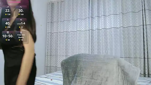 Snapshot of lindafeng chatting on 04/14/26, 12:15 lindafeng online show from 04/14/26, 12:15