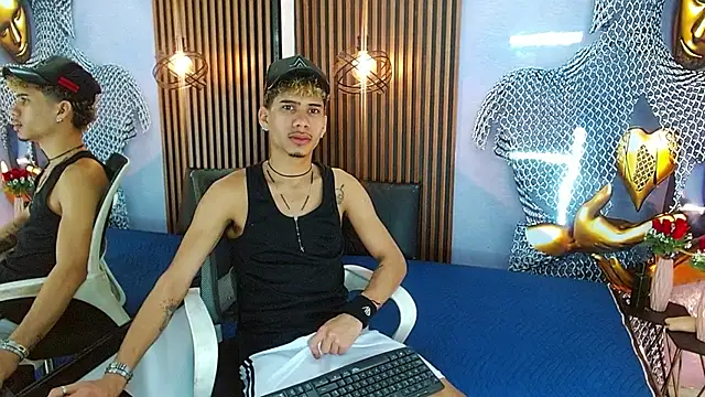 Skinny cute Alyer online show from 05/24/26, 01:38
