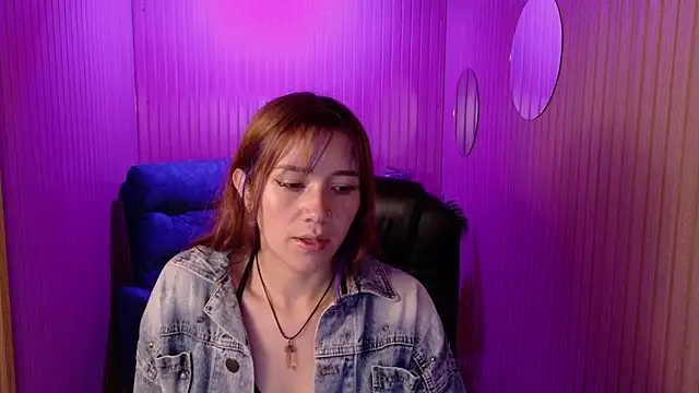 Emily Cherry  online show from 05/02/26, 02:11
