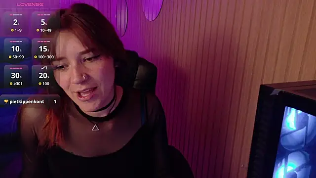 Emily Cherry  online show from 06/09/26, 04:19