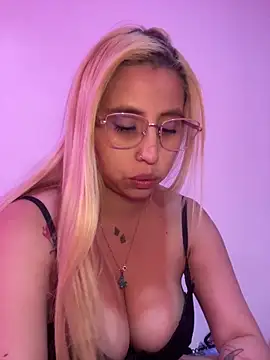 Aliss Taylor1 online show from 04/28/26, 03:38