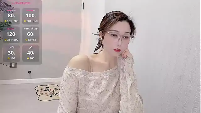 Snapshot of Yunxi- chatting on 07/05/26, 04:19 Yunxi- online show from 07/05/26, 04:19