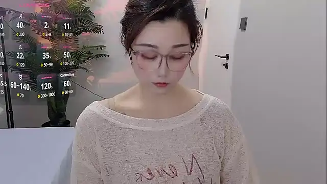 Yunxi- online show from 05/18/26, 02:11