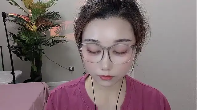 Yunxi- online show from 04/18/26, 01:35