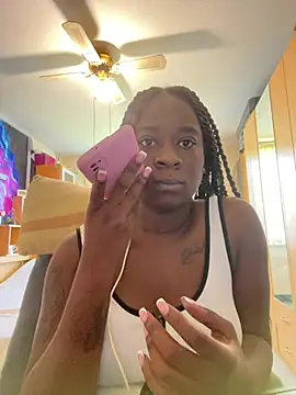 Snapshot of Alejalozano chatting on 04/11/26, 12:53 Alejalozano online show from 04/11/26, 12:53