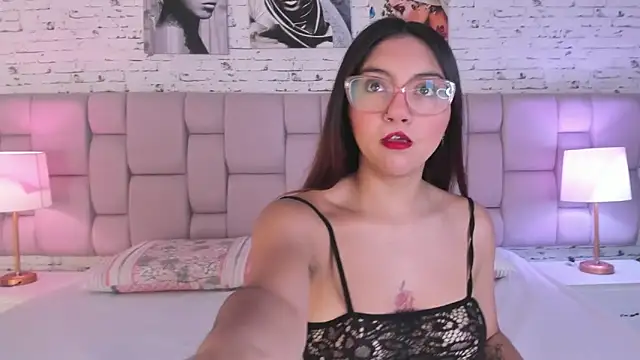 AshleeyRoberts online show from 05/13/26, 01:18