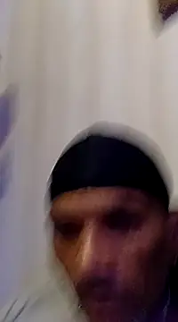 Snapshot of Skinzj chatting on 02/20/25, 10:04 Skinzj online show from 02/20/25, 10:04