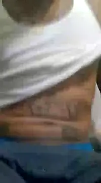 Snapshot of Skinzj chatting on 01/29/25, 04:58 Skinzj online show from 01/29/25, 04:58