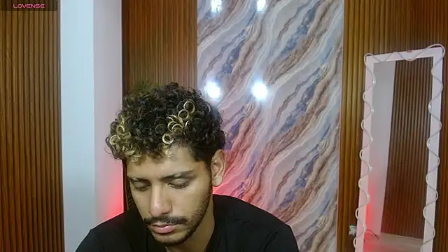 milo tay online show from 04/12/26, 02:59