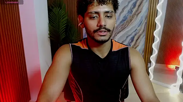 milo tay online show from 04/15/26, 04:29