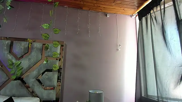 Snapshot of VIOLET_19XXX chatting on 06/11/26, 06:49 VIOLET 19XXX online show from 06/11/26, 06:49