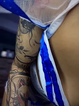 Snapshot of SweetTroubleeX chatting on 04/13/26, 12:31 SweetTroubleeX online show from 04/13/26, 12:31