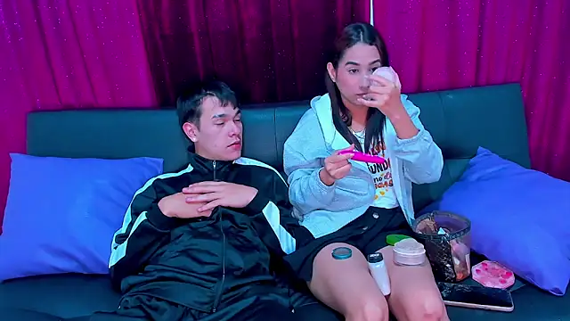 Snapshot of WhyNotDestroy chatting on 04/10/26, 04:30 WhyNotDestroy online show from 04/10/26, 04:30