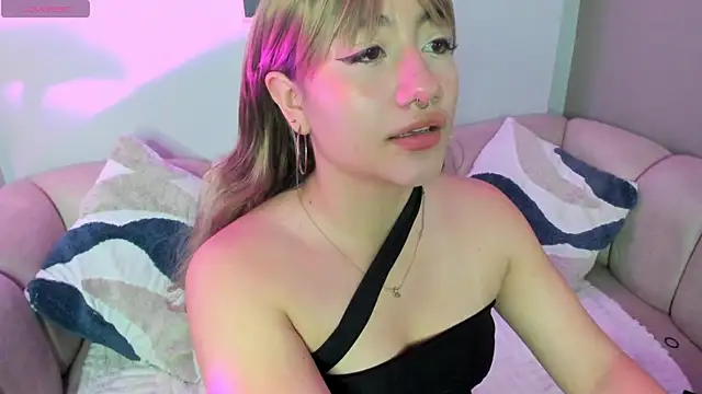 Snapshot of Nana_nyx chatting on 04/17/26, 04:26 Nana nyx online show from 04/17/26, 04:26