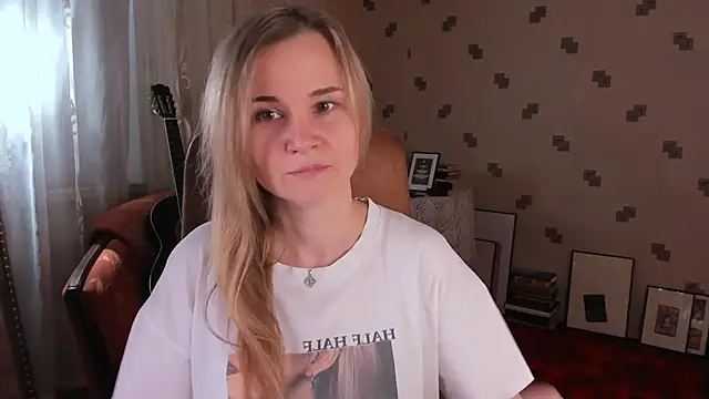 MiaSparkes online show from 06/14/26, 11:11