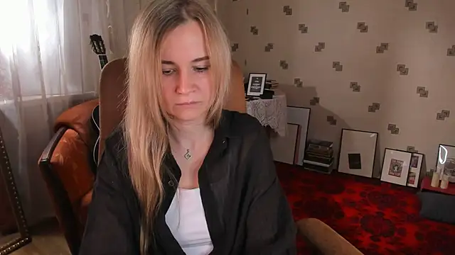 MiaSparkes online show from 06/16/26, 11:21