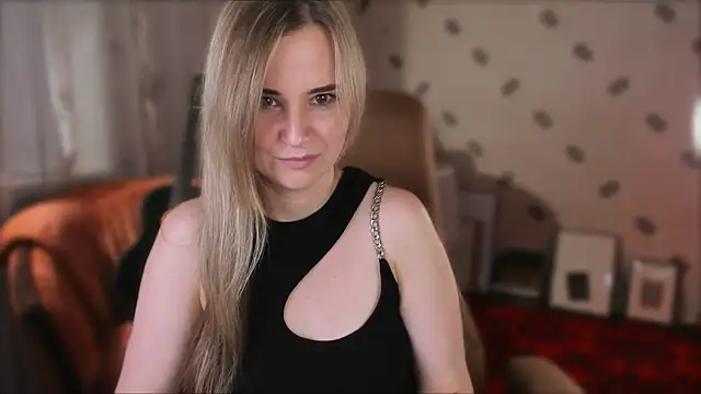 MiaSparkes online show from 07/13/26, 11:09