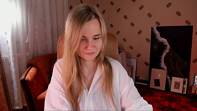MiaSparkes online show from 06/22/26, 11:18