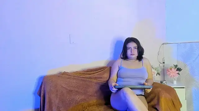 Nessa blair online show from 04/13/26, 04:05