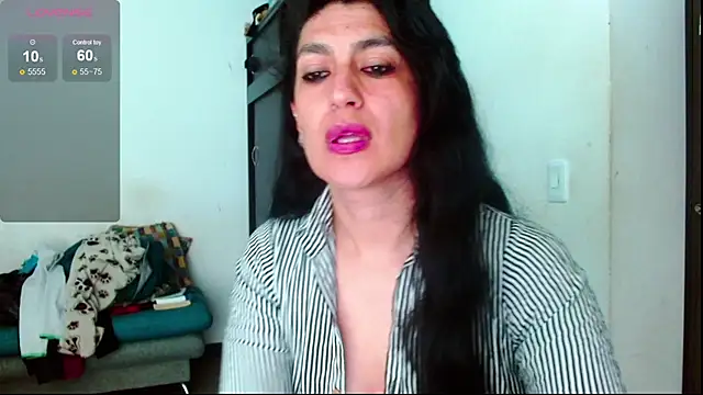 Snapshot of diosa_gil chatting on 07/12/26, 02:01 diosa gil online show from 07/12/26, 02:01