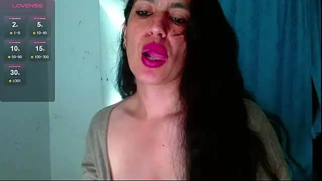 Snapshot of diosa_gil chatting on 06/30/26, 04:01 diosa gil online show from 06/30/26, 04:01
