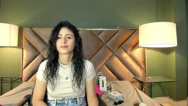 elizabeth santos1 online show from 07/03/26, 11:00