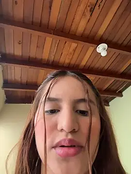 ViankaRose online show from 04/19/26, 12:39
