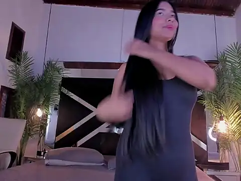 Snapshot of sophi_star chatting on 04/13/26, 06:12 sophi star online show from 04/13/26, 06:12