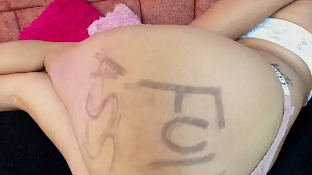 Mia Nasty Dirty online show from 04/12/26, 08:23