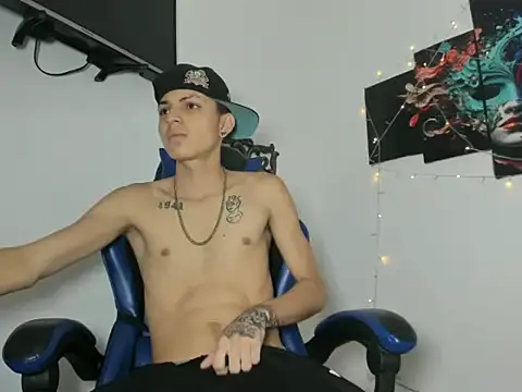 Snapshot of Yherferson_45 chatting on 04/16/26, 05:08 Yherferson 45 online show from 04/16/26, 05:08