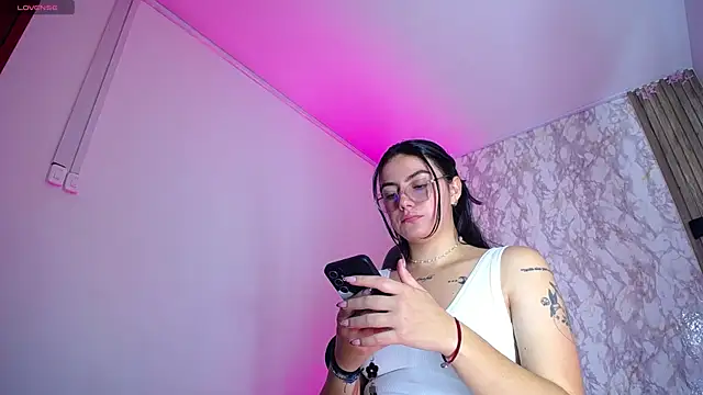 Miss Merlin  online show from 04/19/26, 04:24
