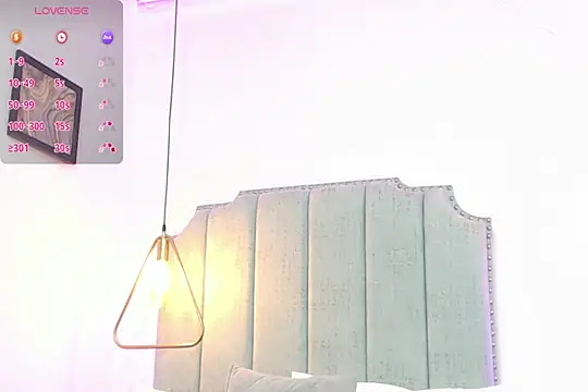 MoonBlue95 online show from 04/30/26, 12:17