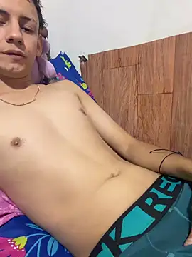 Snapshot of SsebasSN17 chatting on 04/16/26, 03:07 SsebasSN17 online show from 04/16/26, 03:07