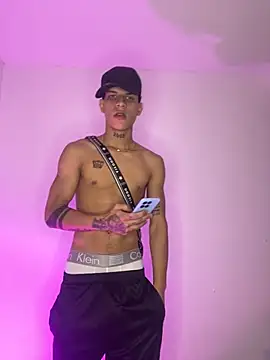 sintabusexo01 online show from 04/14/26, 11:10