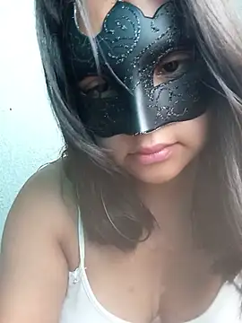 MorriganRosee online show from 05/19/26, 04:14