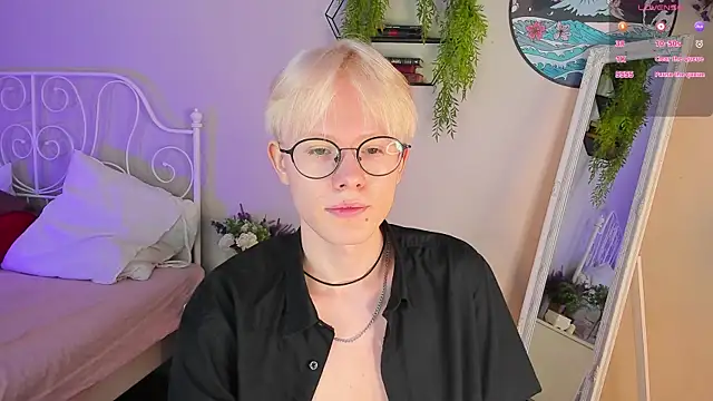 Snapshot of Liam_Blair chatting on 06/19/26, 05:46 Liam Blair online show from 06/19/26, 05:46