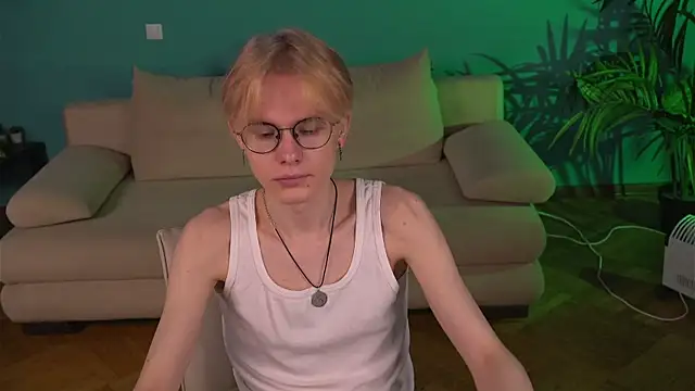 Liam Blair online show from 04/18/26, 05:21