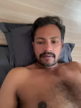Snapshot of newdelhiBOY_ chatting on 06/07/26, 07:35 newdelhiBOY online show from 06/07/26, 07:35