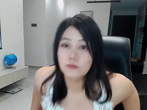 Feifei123521 online show from 04/18/26, 06:27